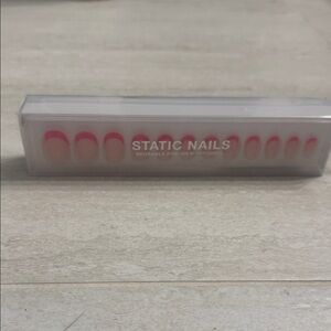 Static Nails Reusable Press-On Nails - Pink